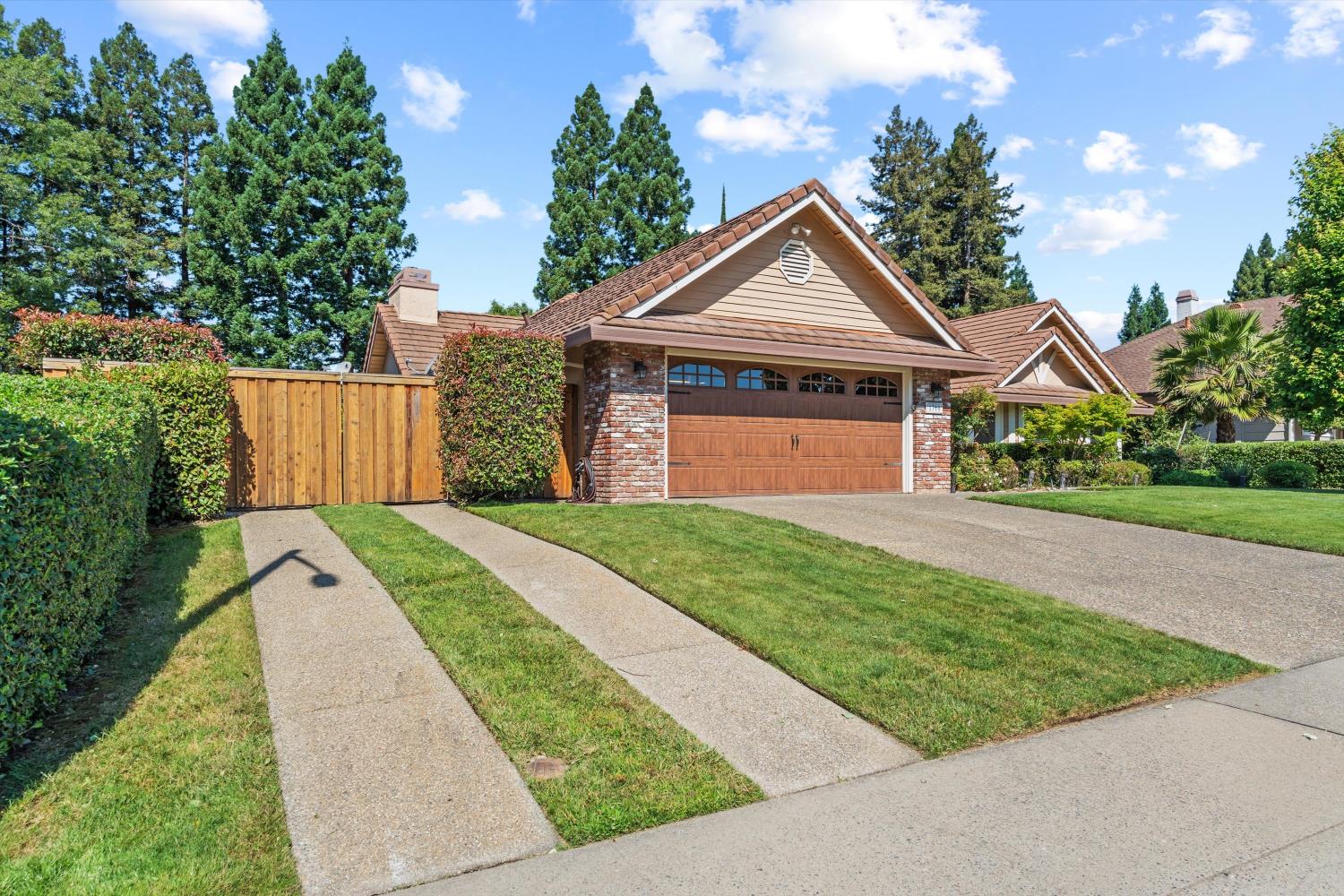 1310 Ridgecrest Way