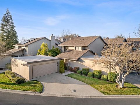 8899 Bluff Lane Fair Oaks CA 95628