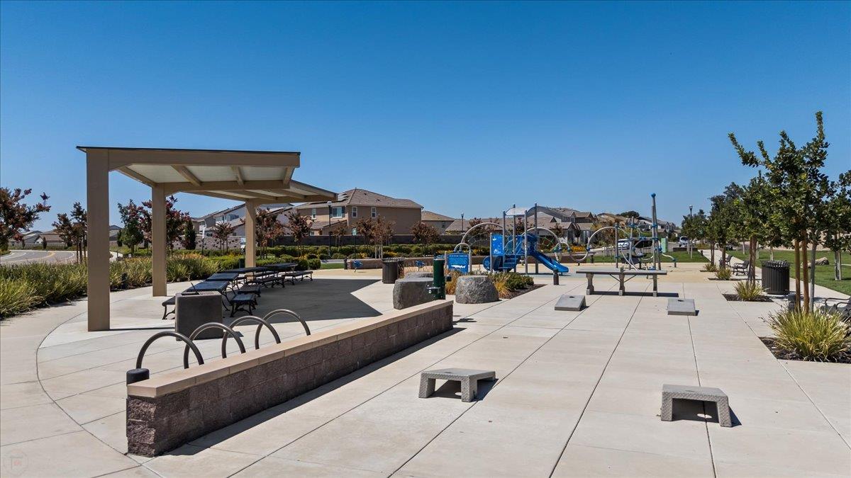 Lathrop, California 95330, United States, 3 Bedrooms Bedrooms, ,2 BathroomsBathrooms,Residential,Active,195623