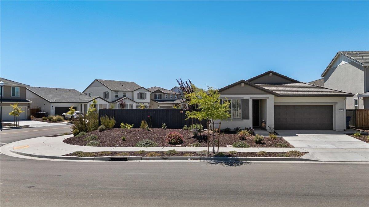 Lathrop, California 95330, United States, 3 Bedrooms Bedrooms, ,2 BathroomsBathrooms,Residential,Active,195623