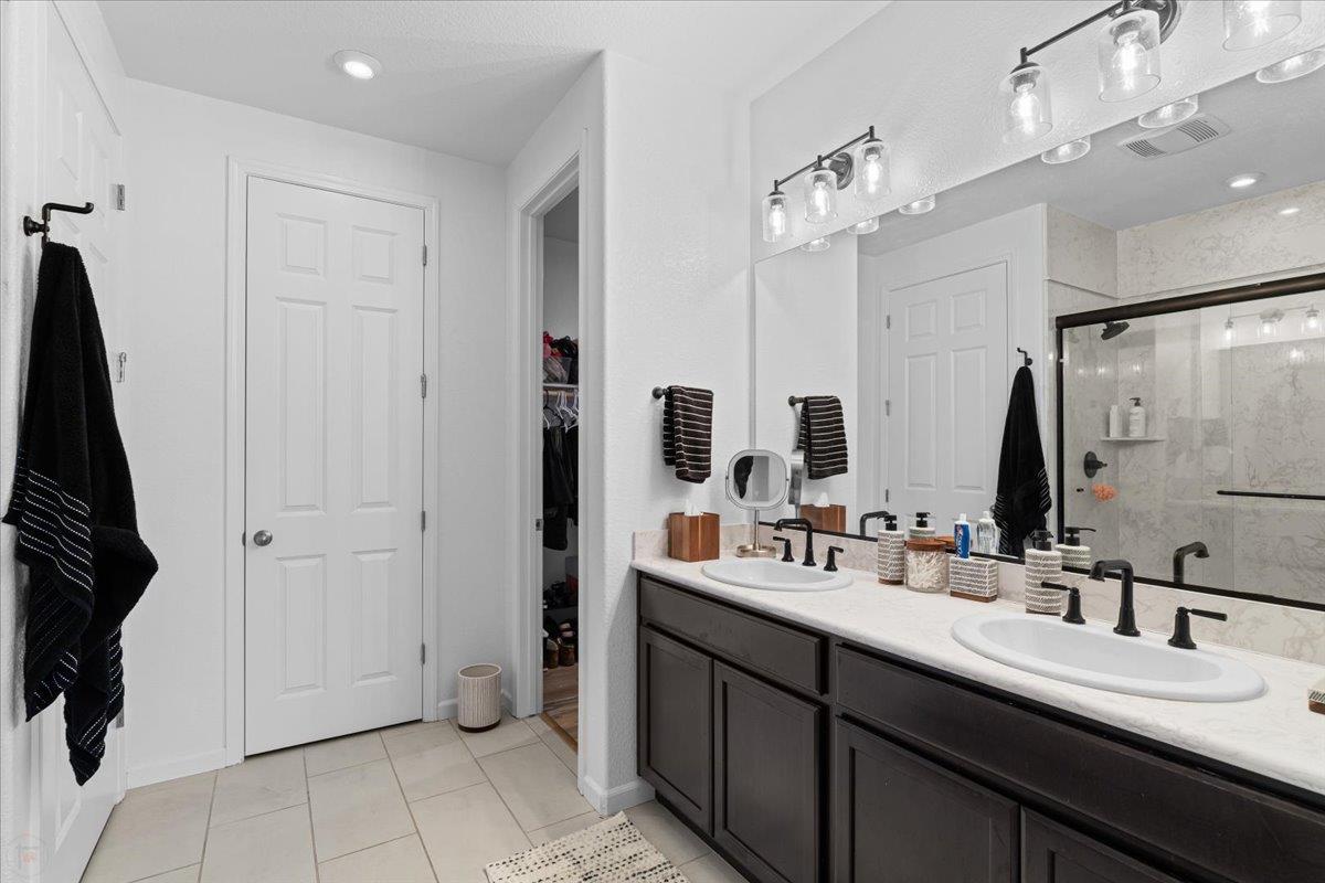 Lathrop, California 95330, United States, 3 Bedrooms Bedrooms, ,2 BathroomsBathrooms,Residential,Active,195623