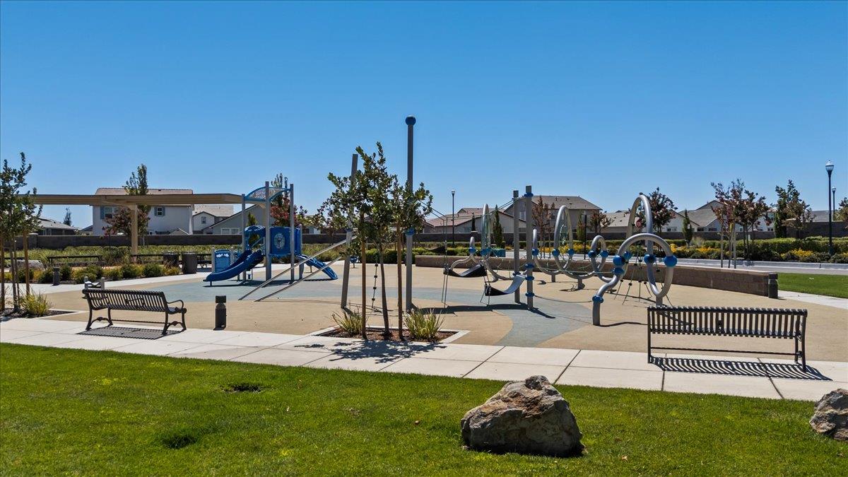 Lathrop, California 95330, United States, 3 Bedrooms Bedrooms, ,2 BathroomsBathrooms,Residential,Active,195623