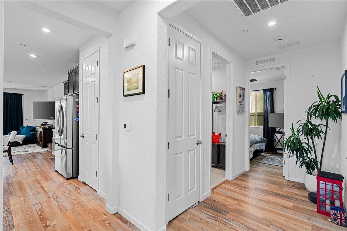 Lathrop, California 95330, United States, 3 Bedrooms Bedrooms, ,2 BathroomsBathrooms,Residential,Active,195623