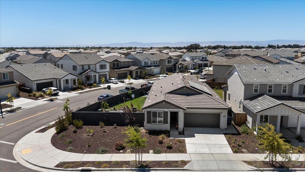 Lathrop, California 95330, United States, 3 Bedrooms Bedrooms, ,2 BathroomsBathrooms,Residential,Active,195623