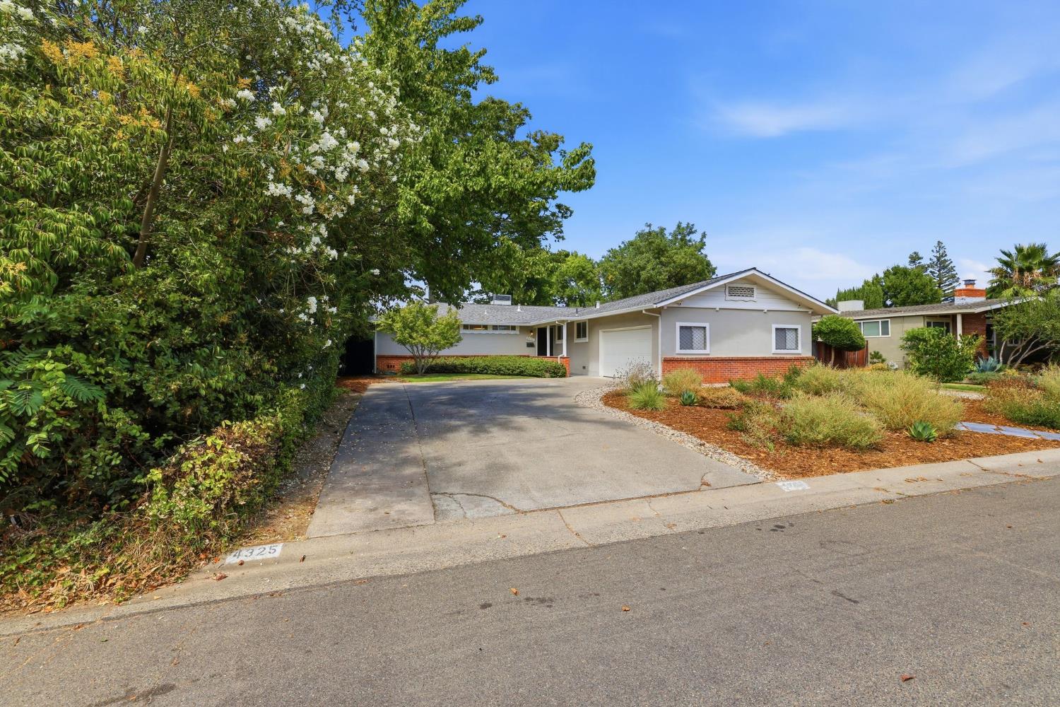 4325 Baywood Way