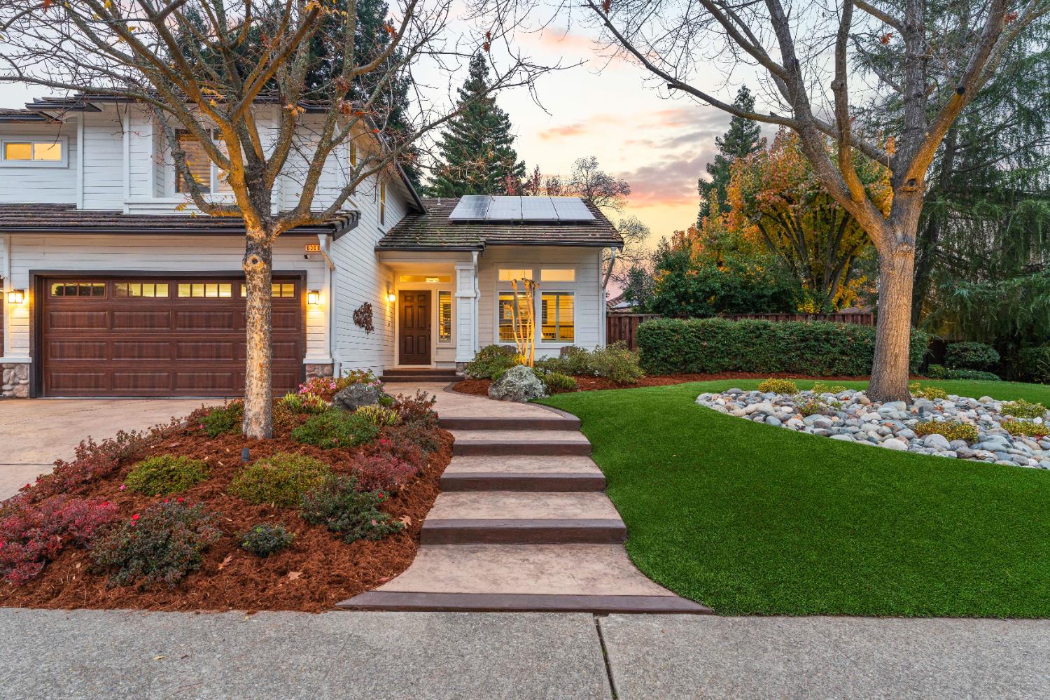 6008 Equestrian Terrace