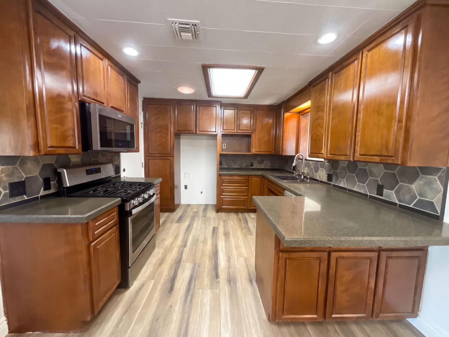 3450 Sierra View Lane
