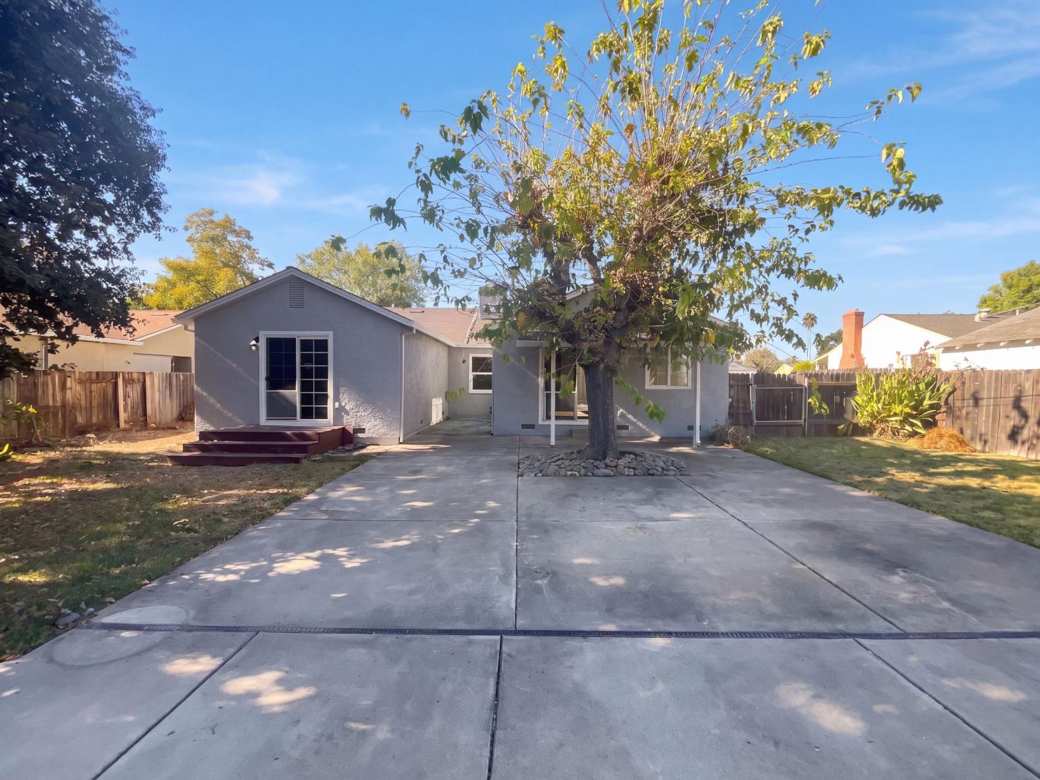 3450 Sierra View Lane