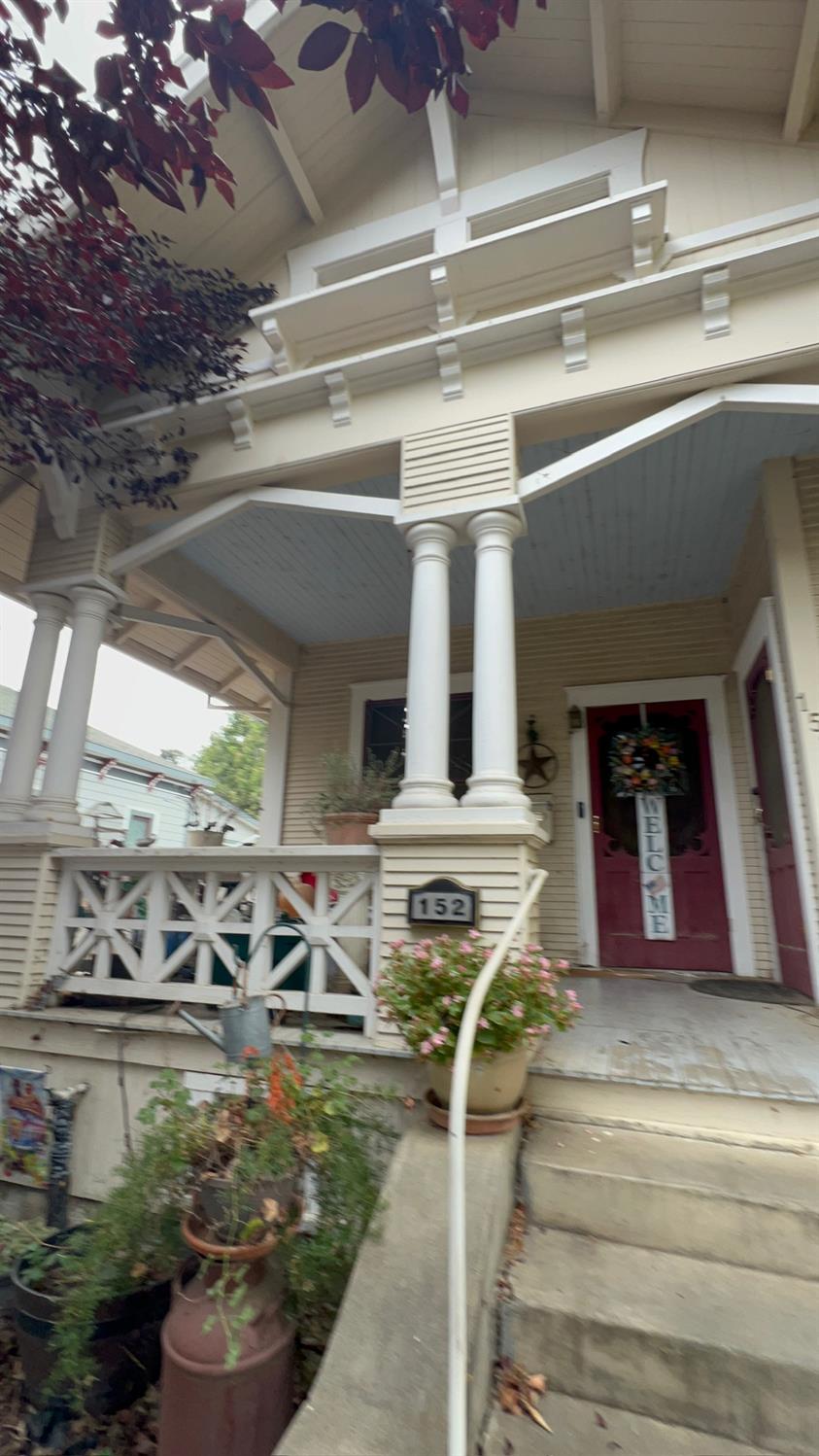 152 1st Street