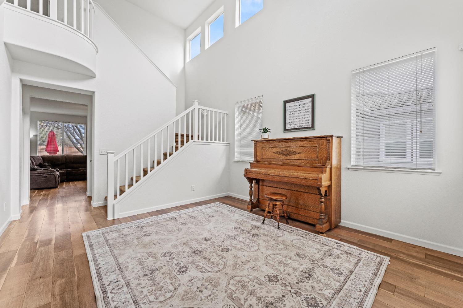 325 Royal River Drive
