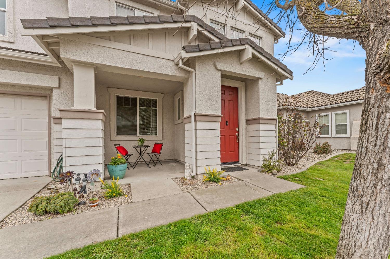 325 Royal River Drive