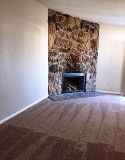 8964 Laguna Vista Court