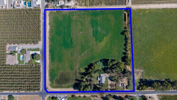 21080 OLEANDER AVE, MANTECA, CA 95337 - Image b3bf1ba74eded3284488ad1b8a0ae4b2/2835186452