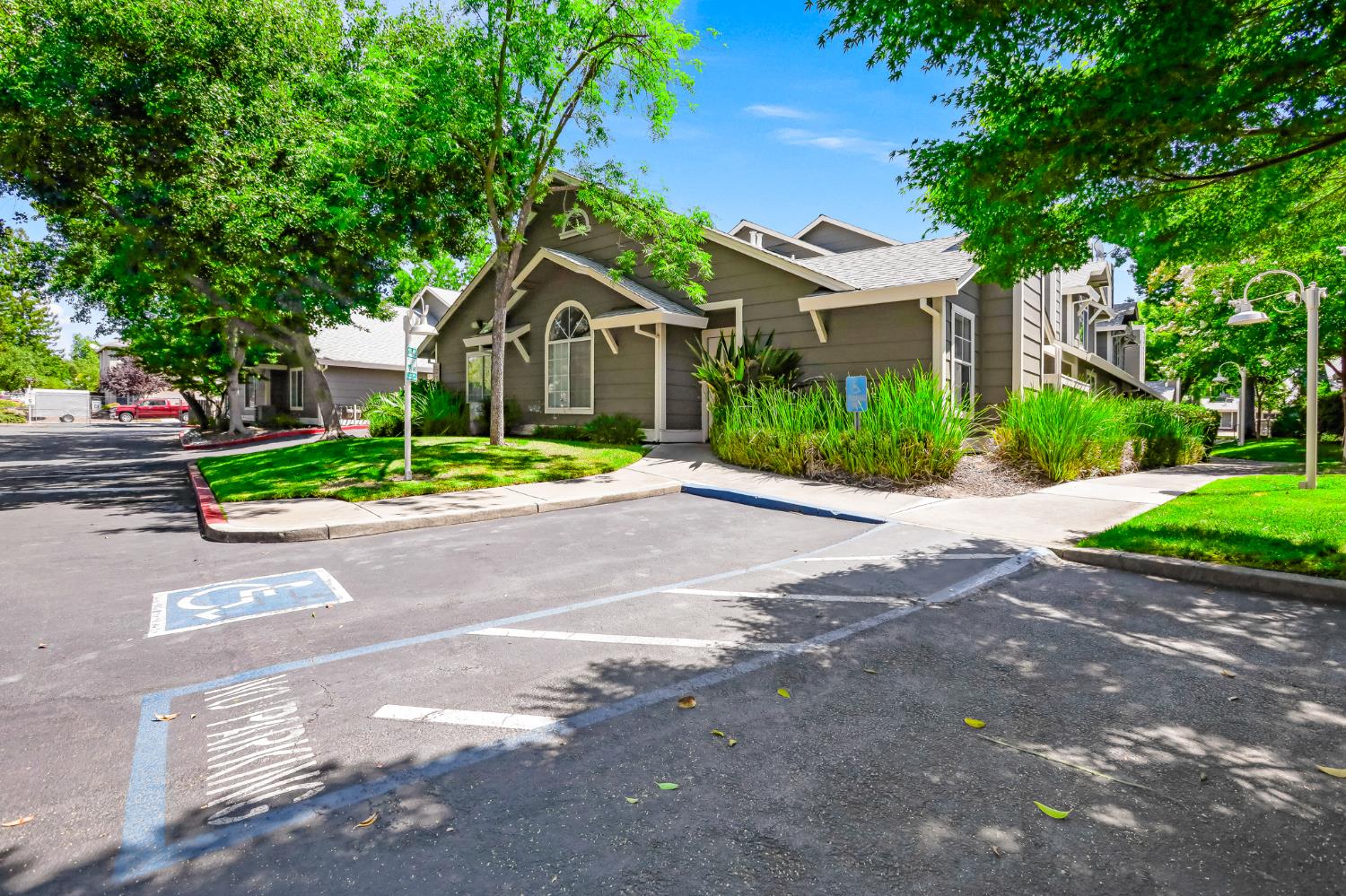 146 Pierpoint Circle