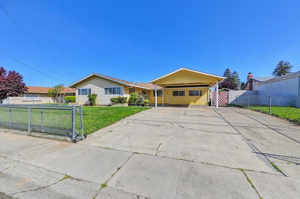 1129 Hobart Drive