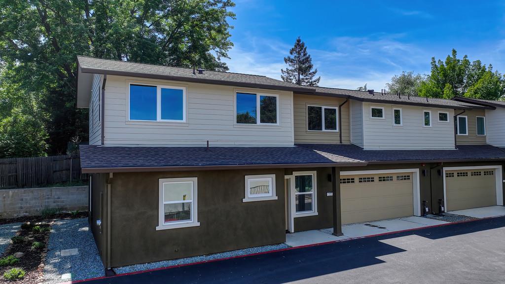 214 Lago Drive C10