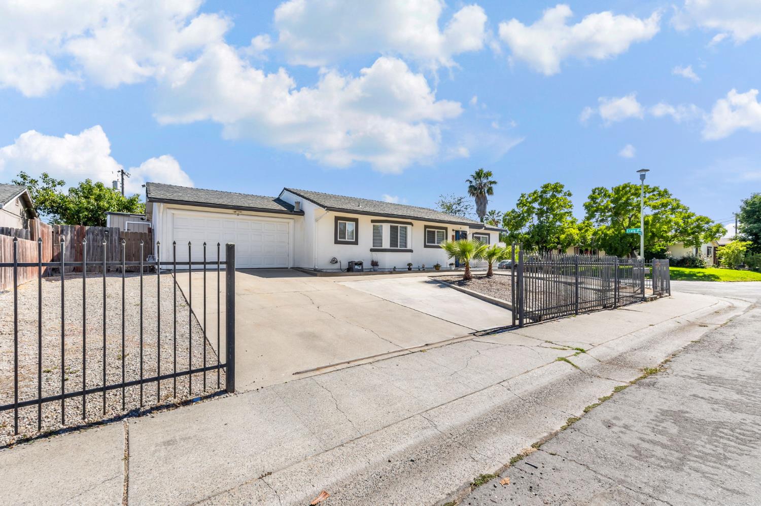 2228 Pierre Avenue