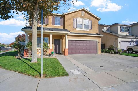 2303 Gallery Drive Riverbank CA 95367