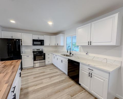 7437 Sylmar Lane 178 Sacramento CA 95842