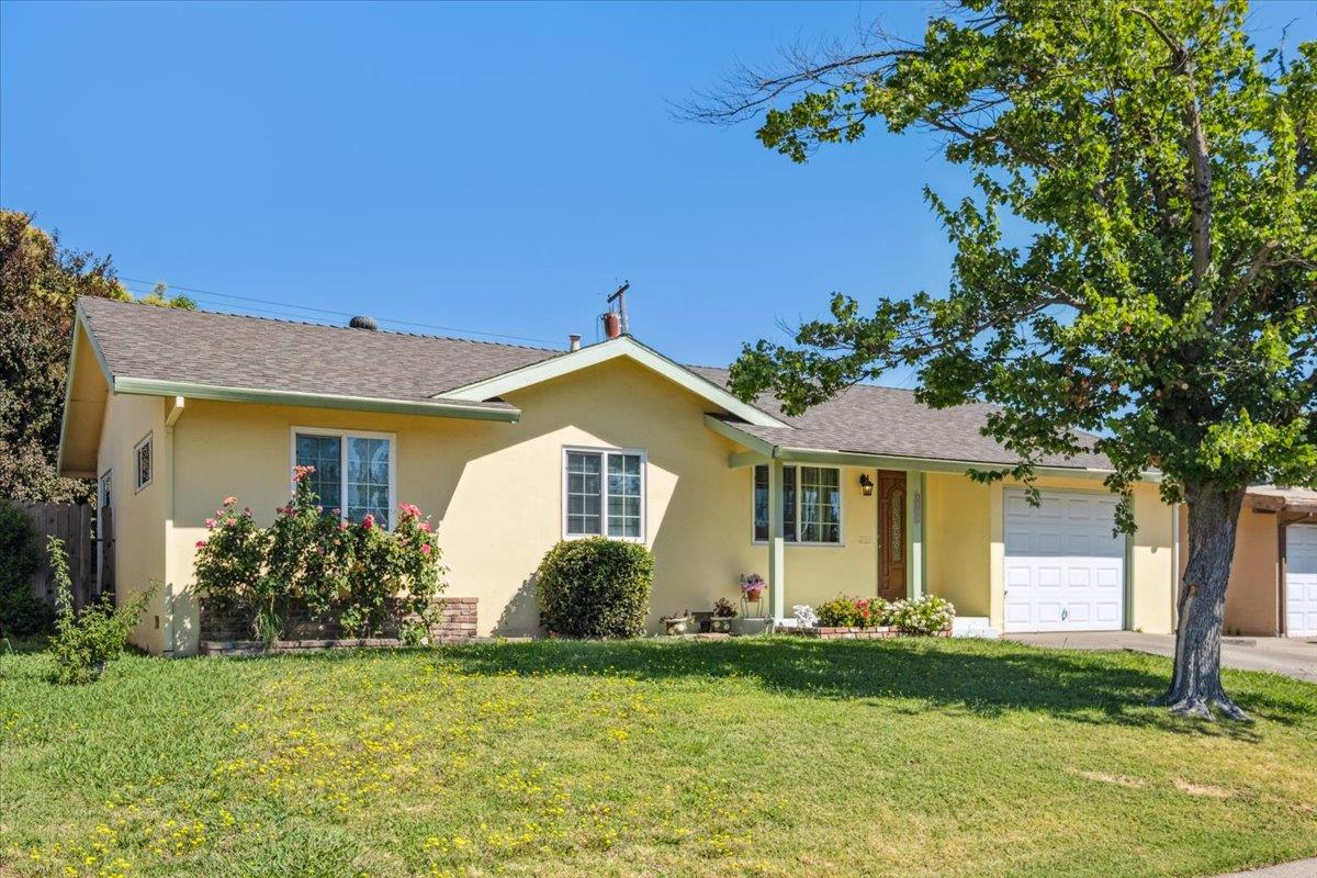 6609 Medora Drive