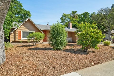 8905 Rosewood Drive Sacramento CA 95826