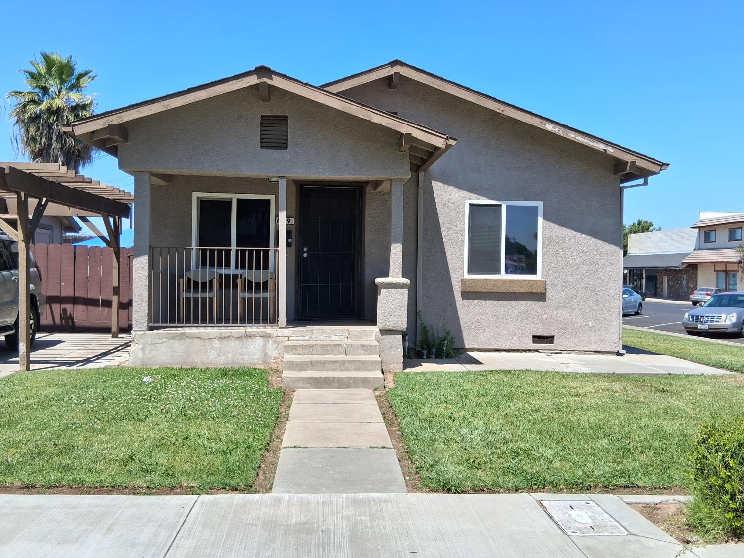 6529 3rd Street