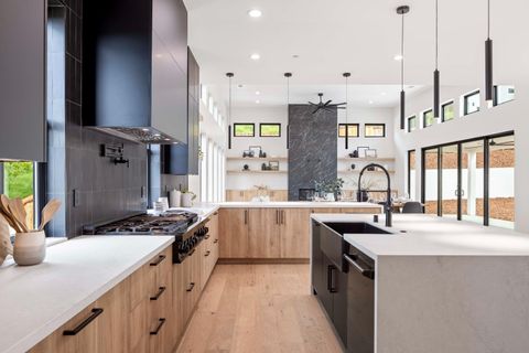 MLS: 225064144