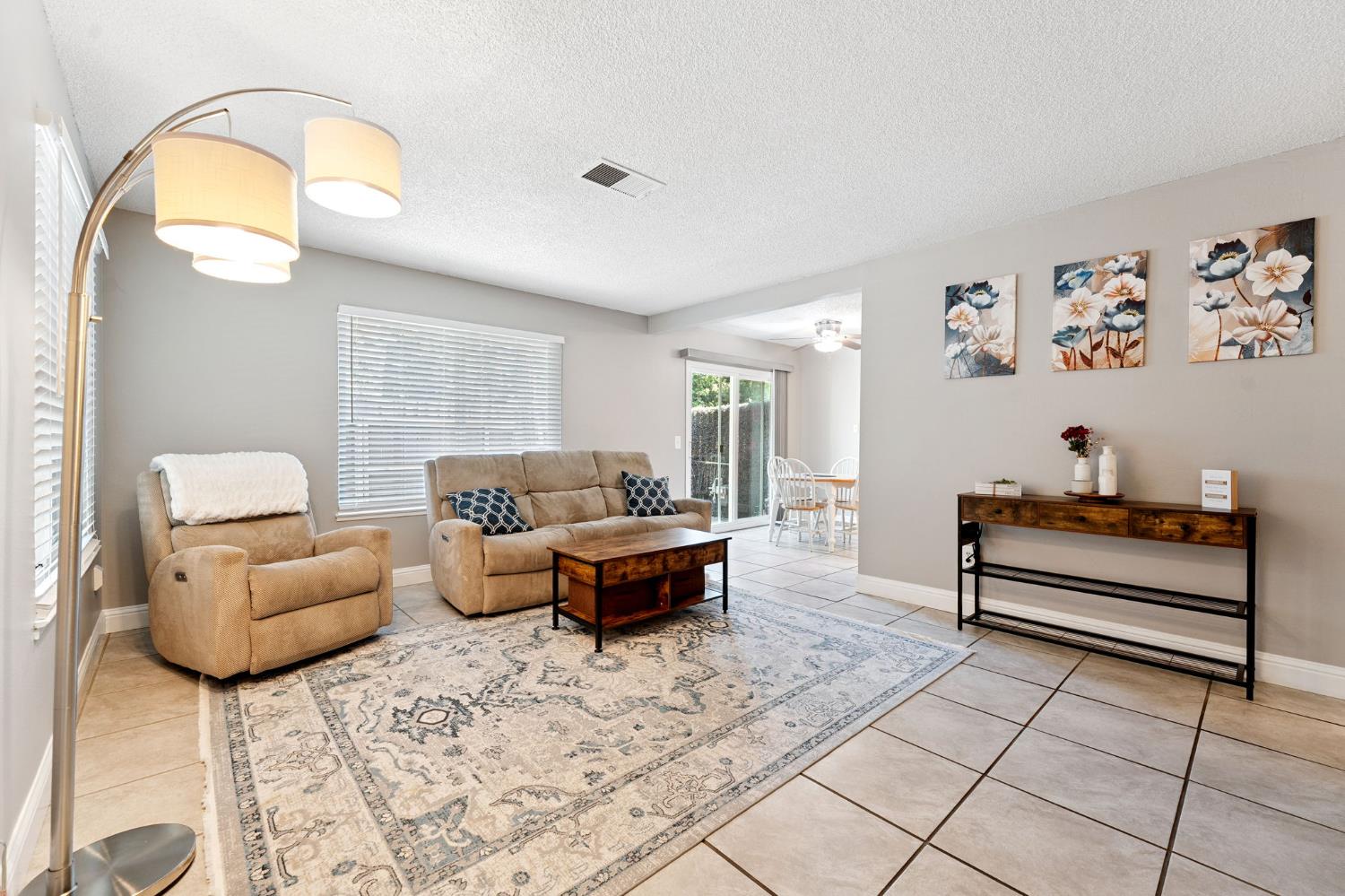 56 W Elliot Street 61