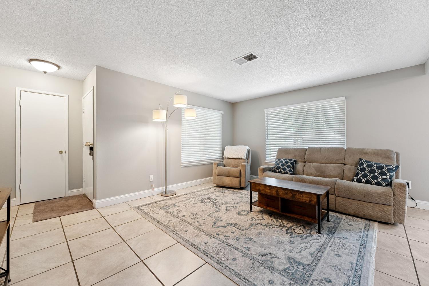 56 W Elliot Street 61