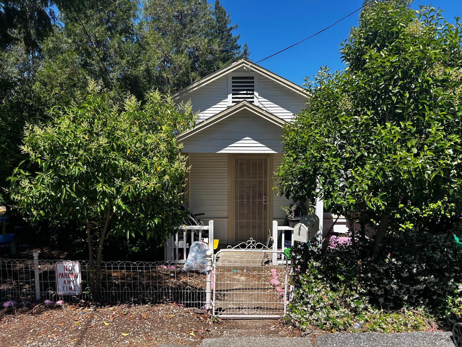 638 Leduc Street