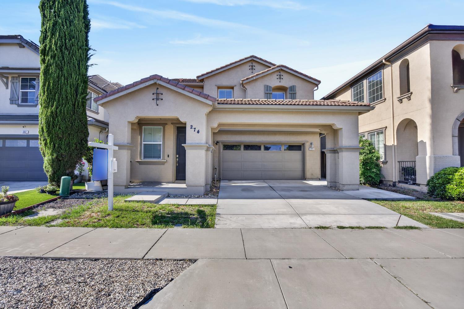 274 Crescent Moon Drive