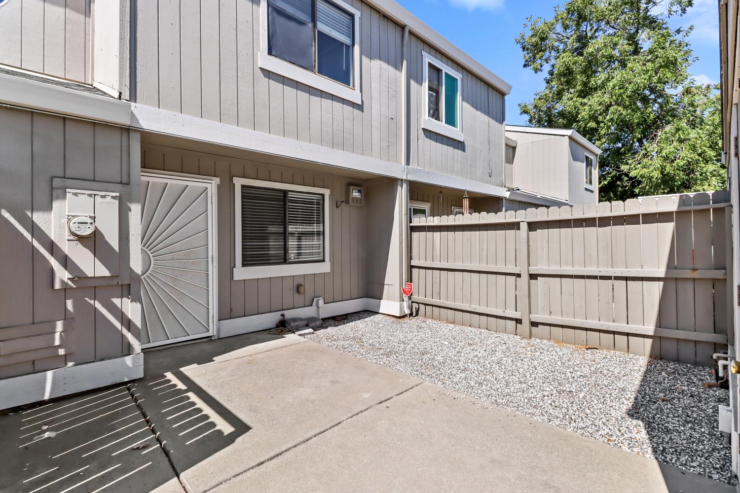 2410 Post Oak Lane