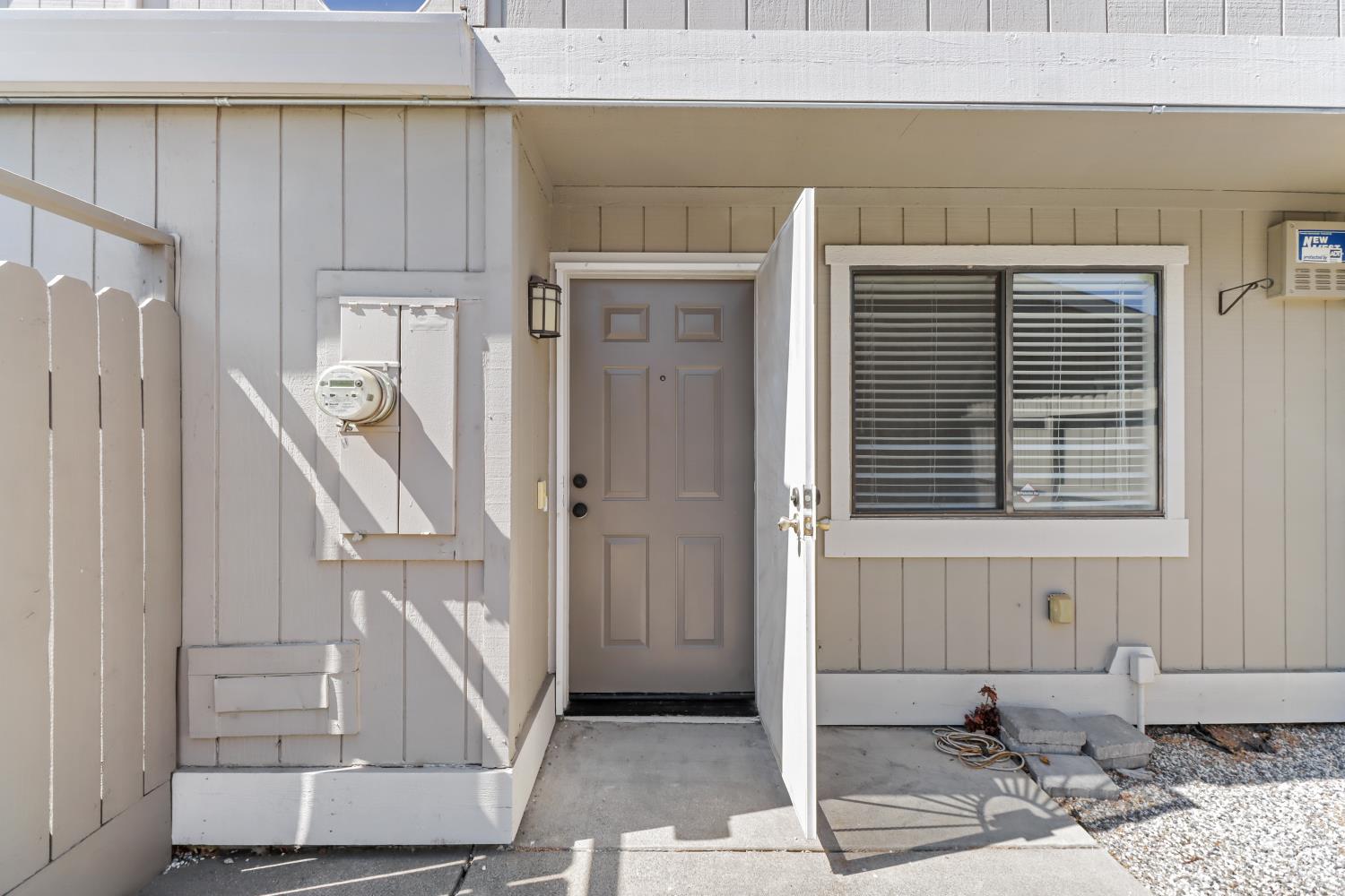 2410 Post Oak Lane