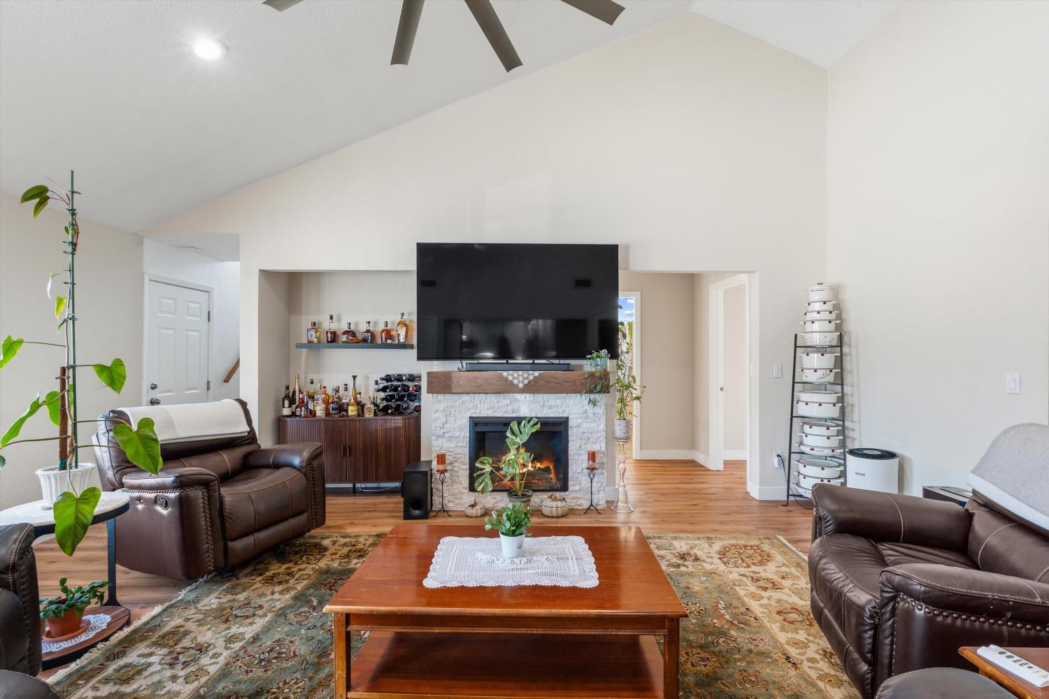 4819 Orange Grove Avenue