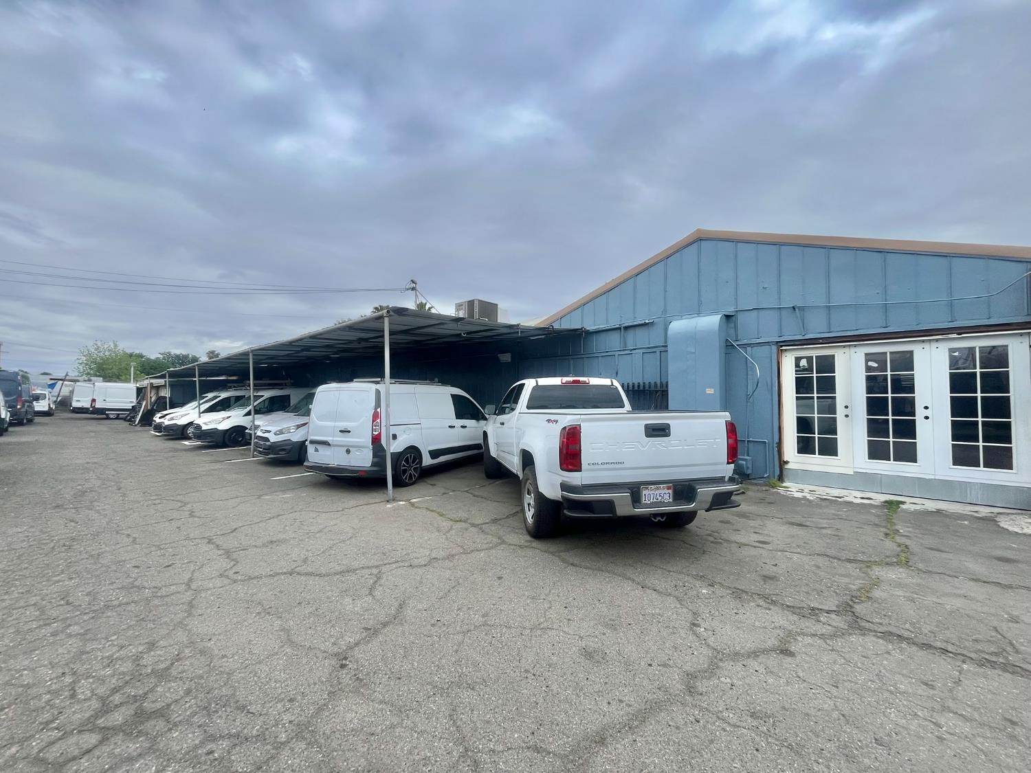 1941 El Camino Avenue