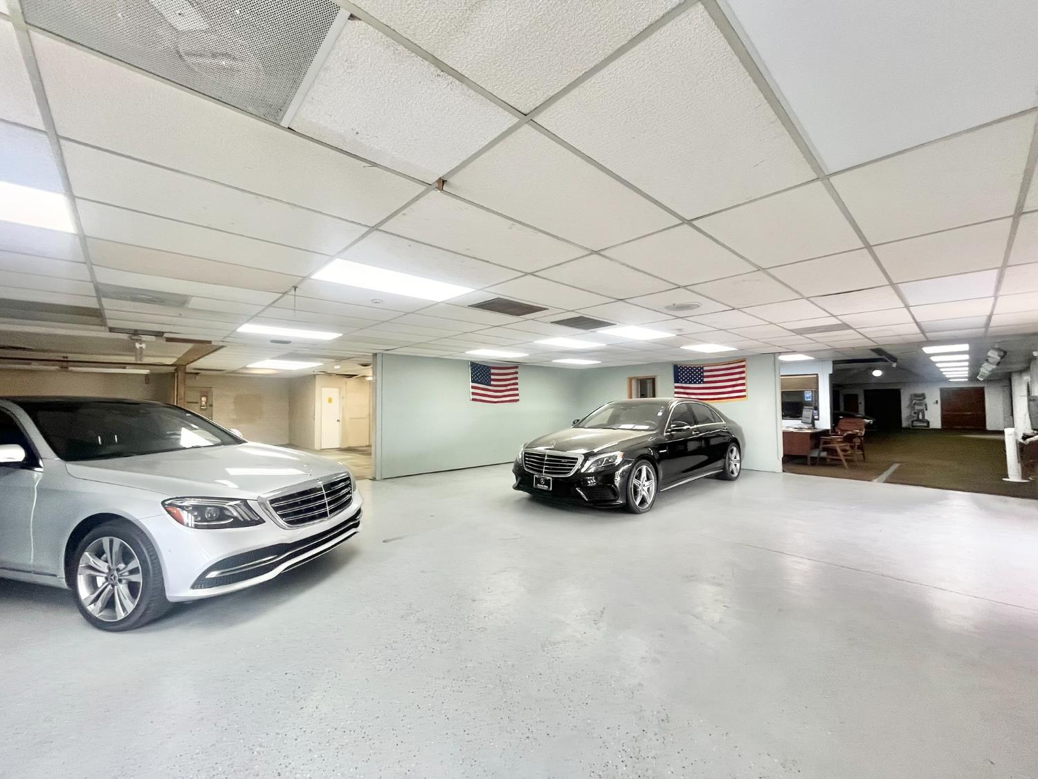 1941 El Camino Avenue