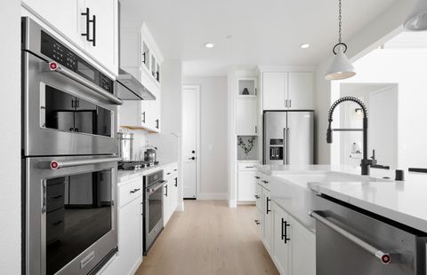 1056 Shadowgate Drive Roseville CA 95747