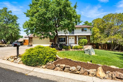 MLS: 225052324