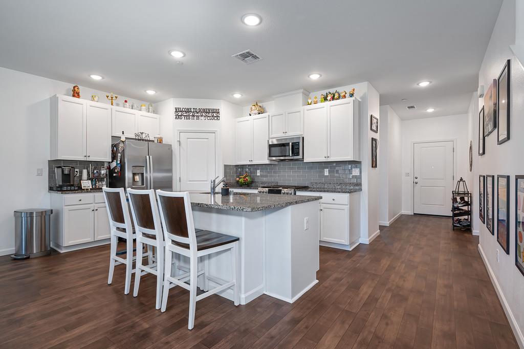 1128 Cedar Drive