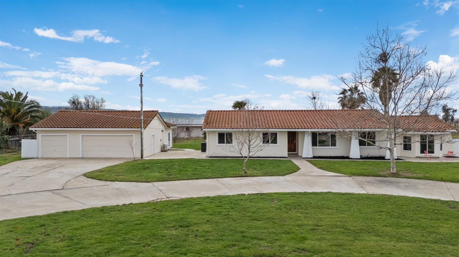 32475 S Bird Road