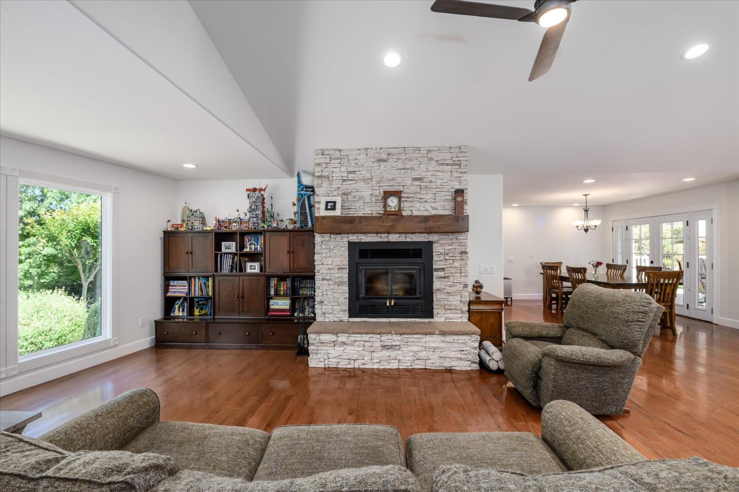 1601 Velvet Horn Lane
