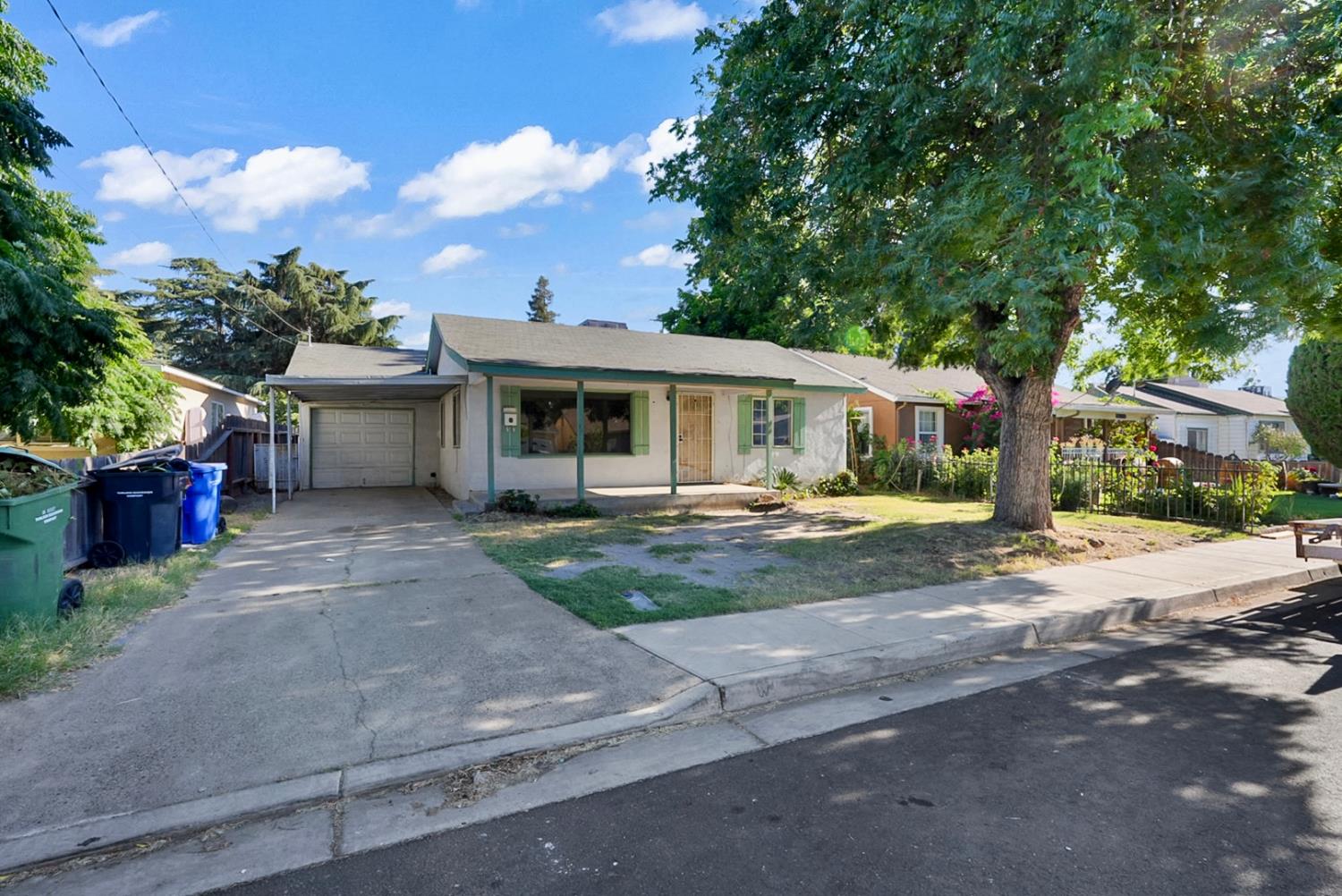 880 Julian Street - Photo 3