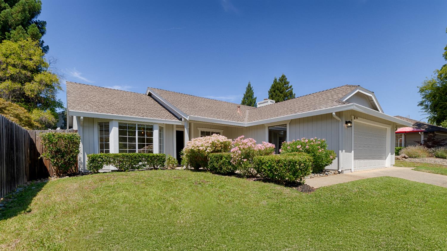 114 Rhoades Way