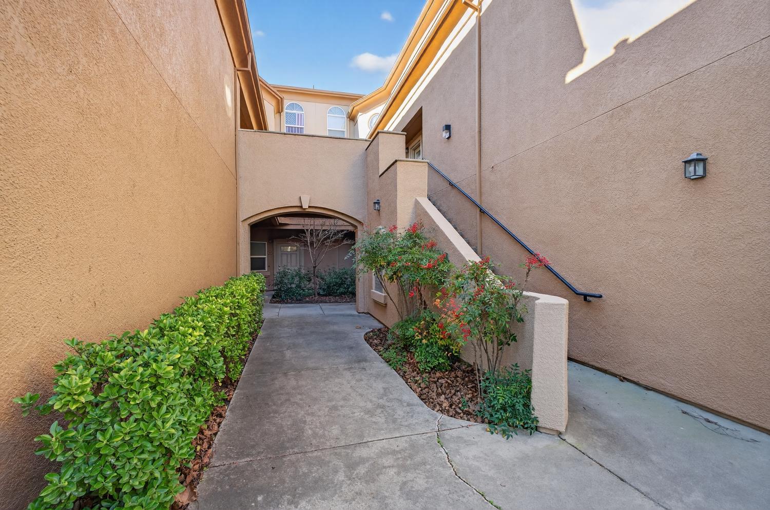 1900 Danbrook Drive 811