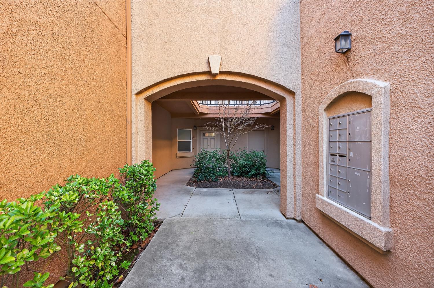 1900 Danbrook Drive 811