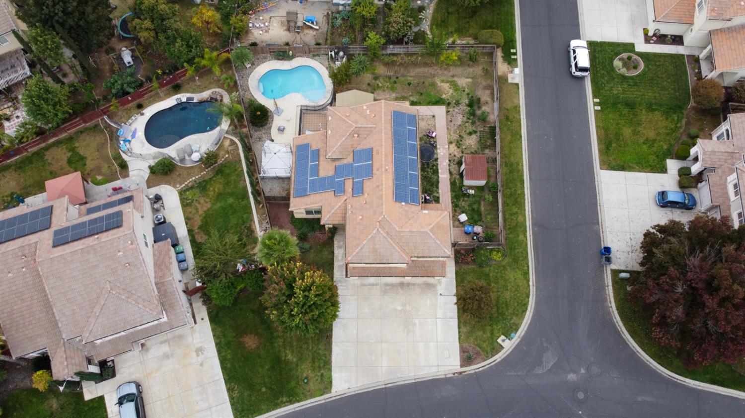 Chowchilla, California 93610, United States, 5 Bedrooms Bedrooms, ,3 BathroomsBathrooms,Residential,Active,235416