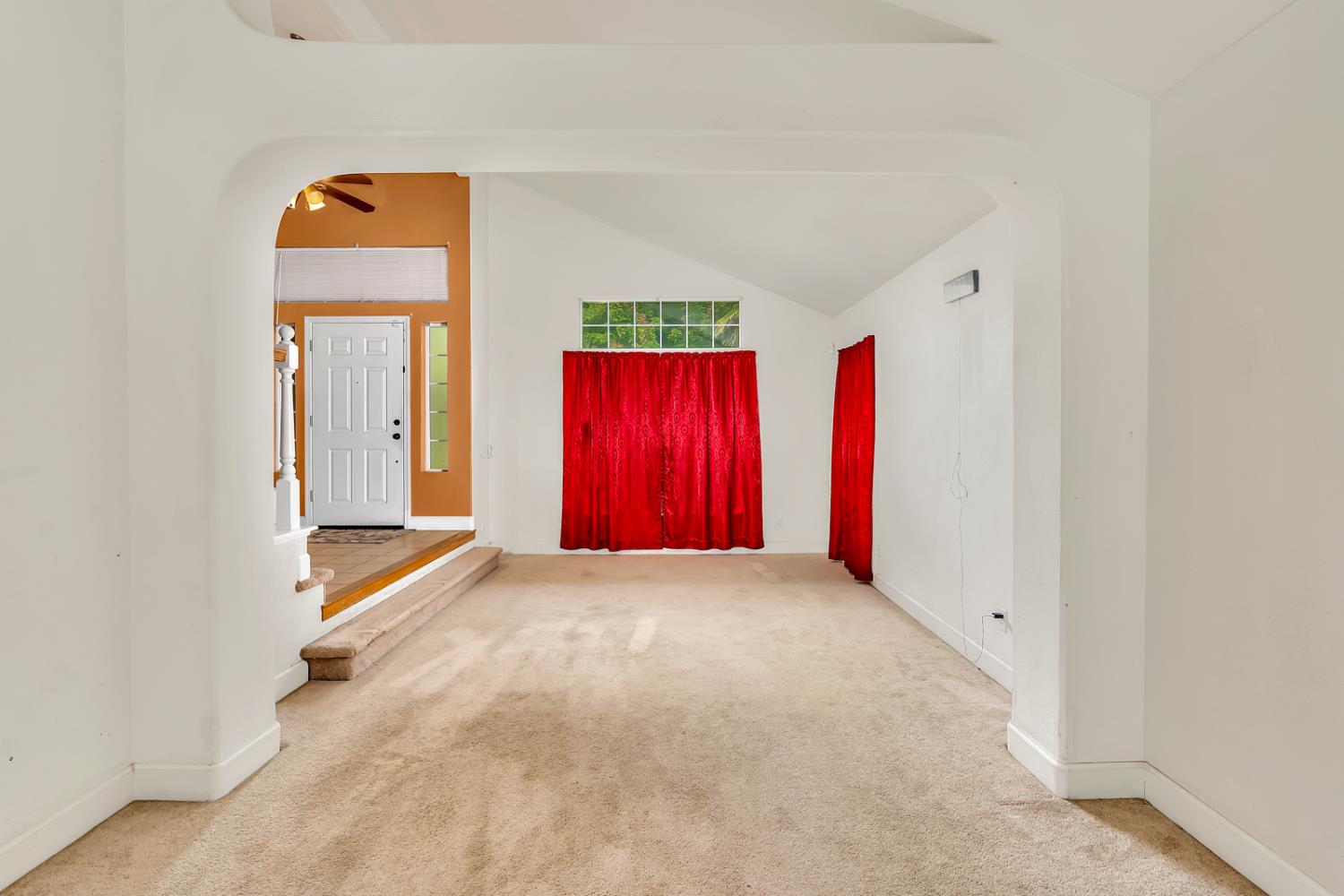 Chowchilla, California 93610, United States, 5 Bedrooms Bedrooms, ,3 BathroomsBathrooms,Residential,Active,235416