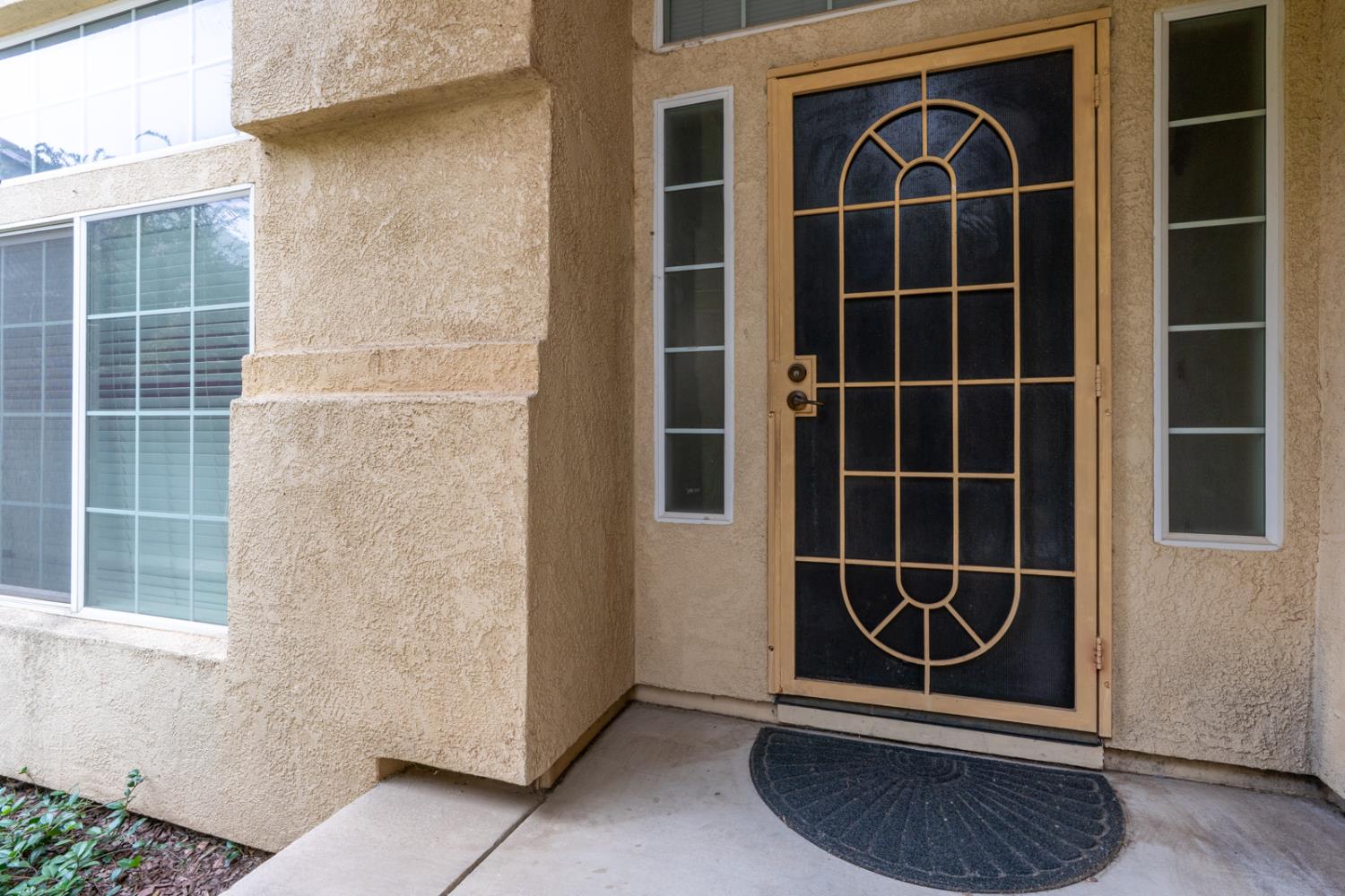 Chowchilla, California 93610, United States, 5 Bedrooms Bedrooms, ,3 BathroomsBathrooms,Residential,Active,235416