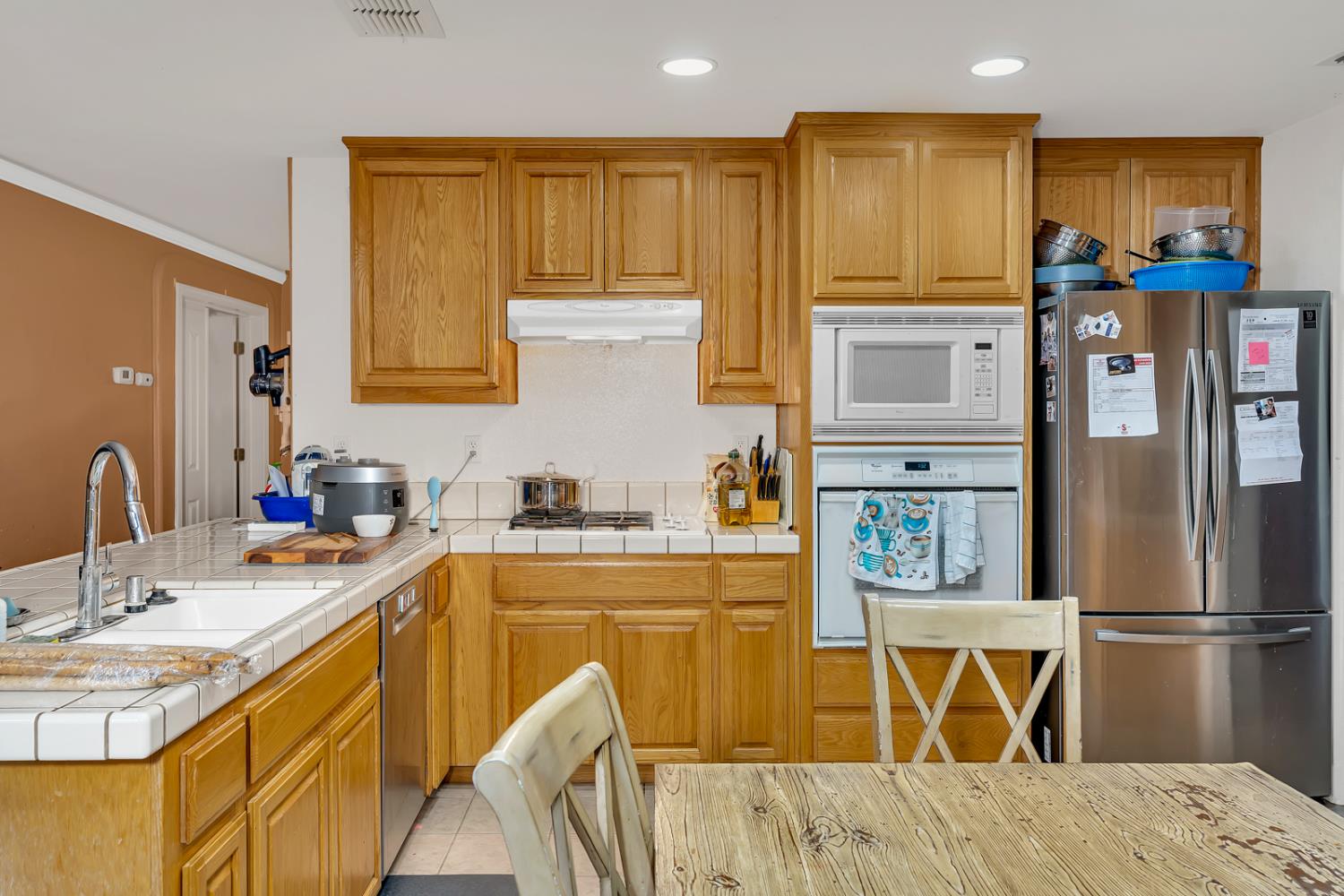 Chowchilla, California 93610, United States, 5 Bedrooms Bedrooms, ,3 BathroomsBathrooms,Residential,Active,235416