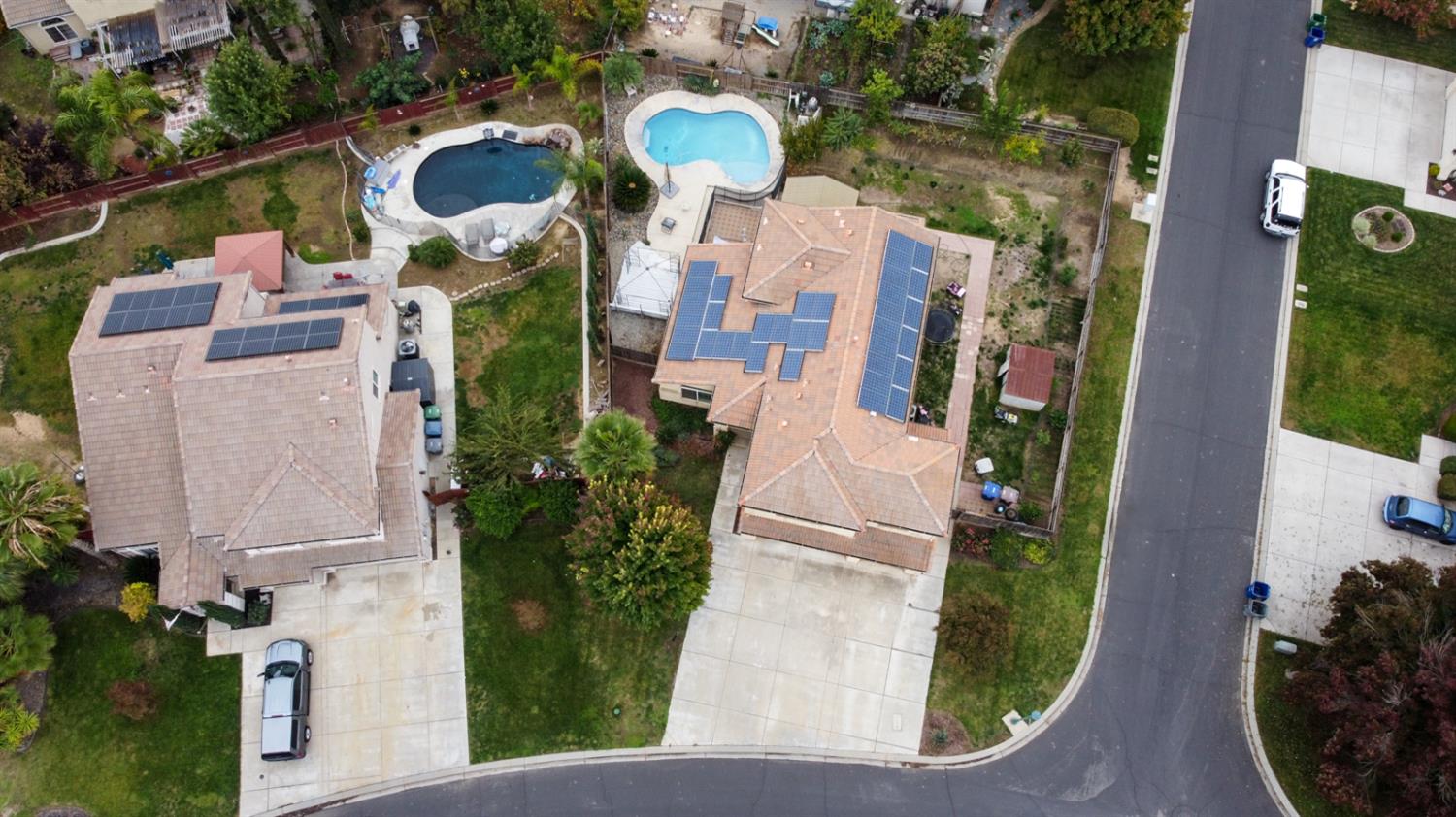 Chowchilla, California 93610, United States, 5 Bedrooms Bedrooms, ,3 BathroomsBathrooms,Residential,Active,235416